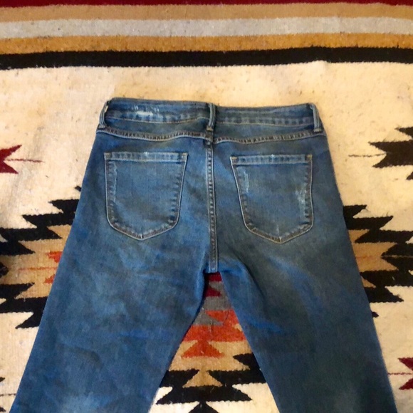 Like New Distressed Boot Cut / Flare Jeans Size 4 - Picture 4 of 6